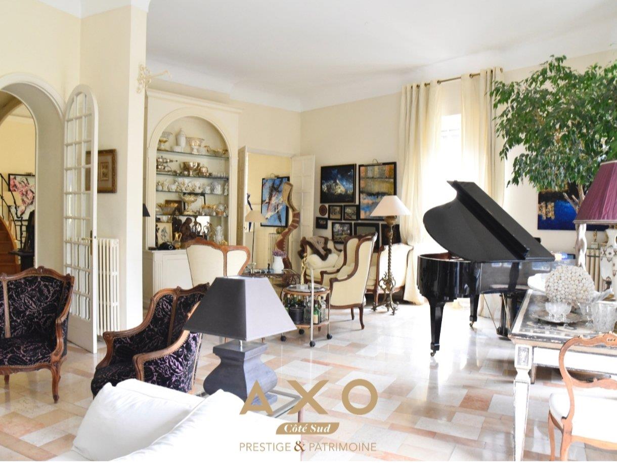 Appartement à vendre, 283m², Nîmes