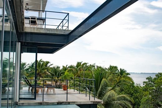 4 bedroom luxury House for sale in Placencia, Belize