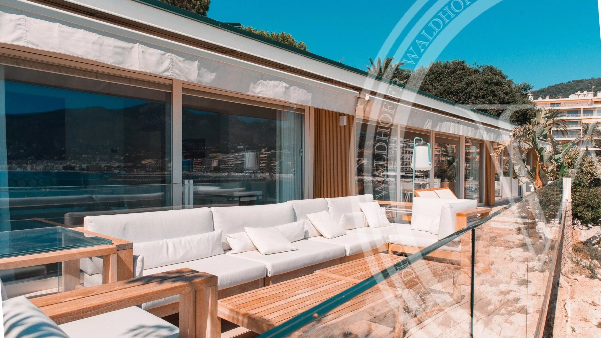 Maison à louer, 390m², Roquebrune-Cap-Martin
