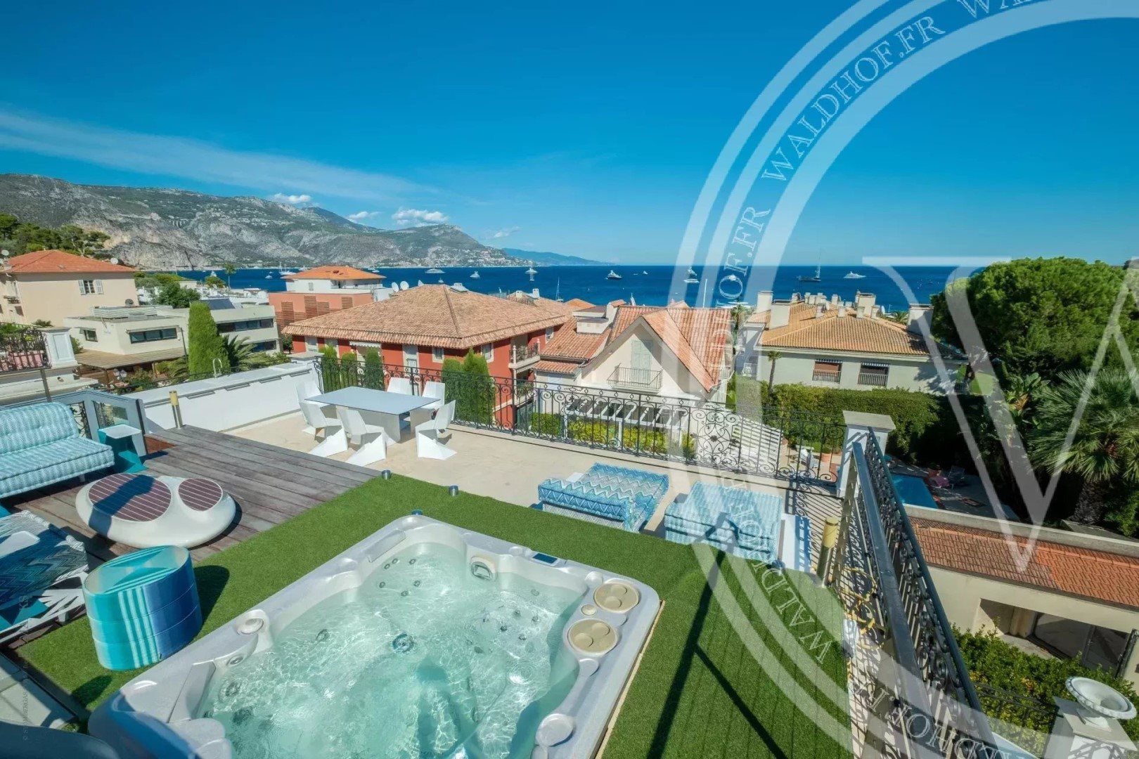 Maison à louer, 283m², Saint-Jean-Cap-Ferrat