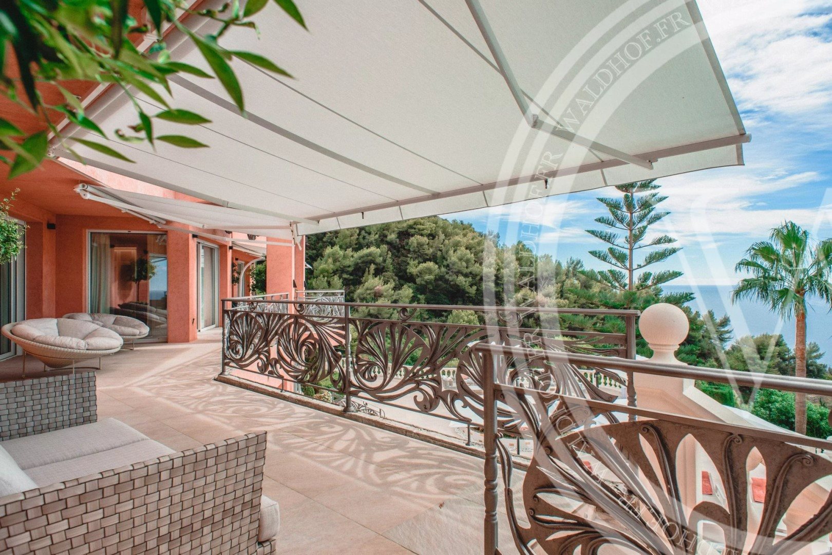 Maison à louer, 800m², Roquebrune-Cap-Martin