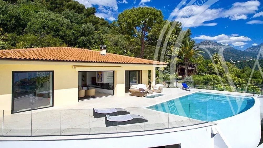 Maison à louer, 180m², Roquebrune-Cap-Martin