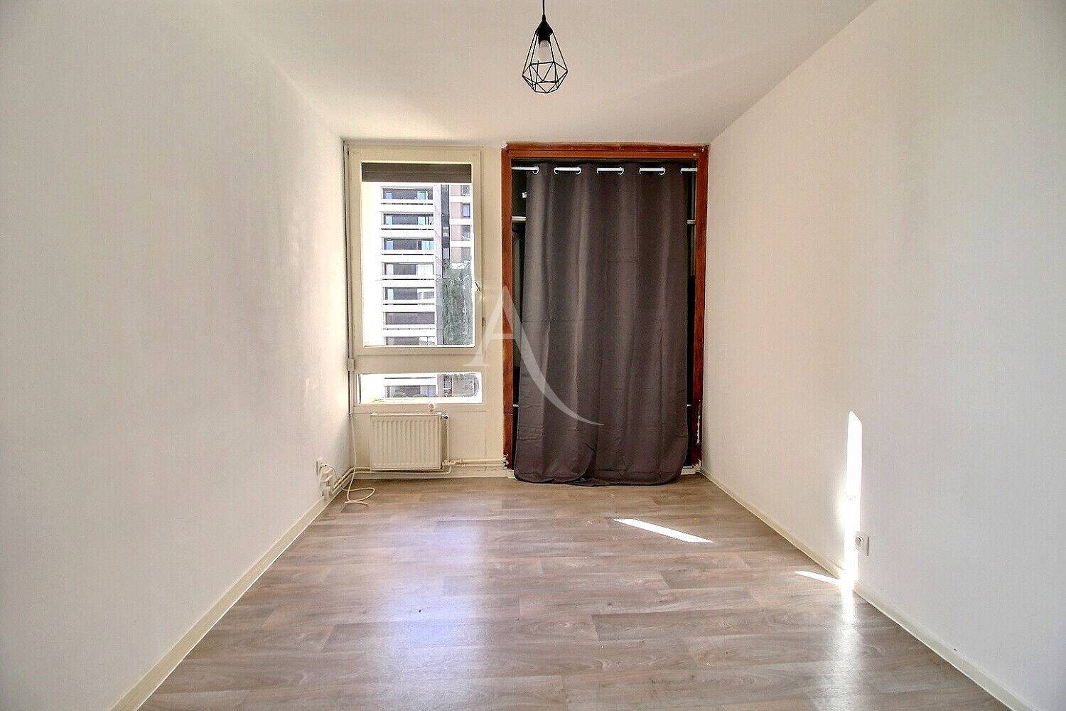 Appartement à louer, 47m², Elancourt
