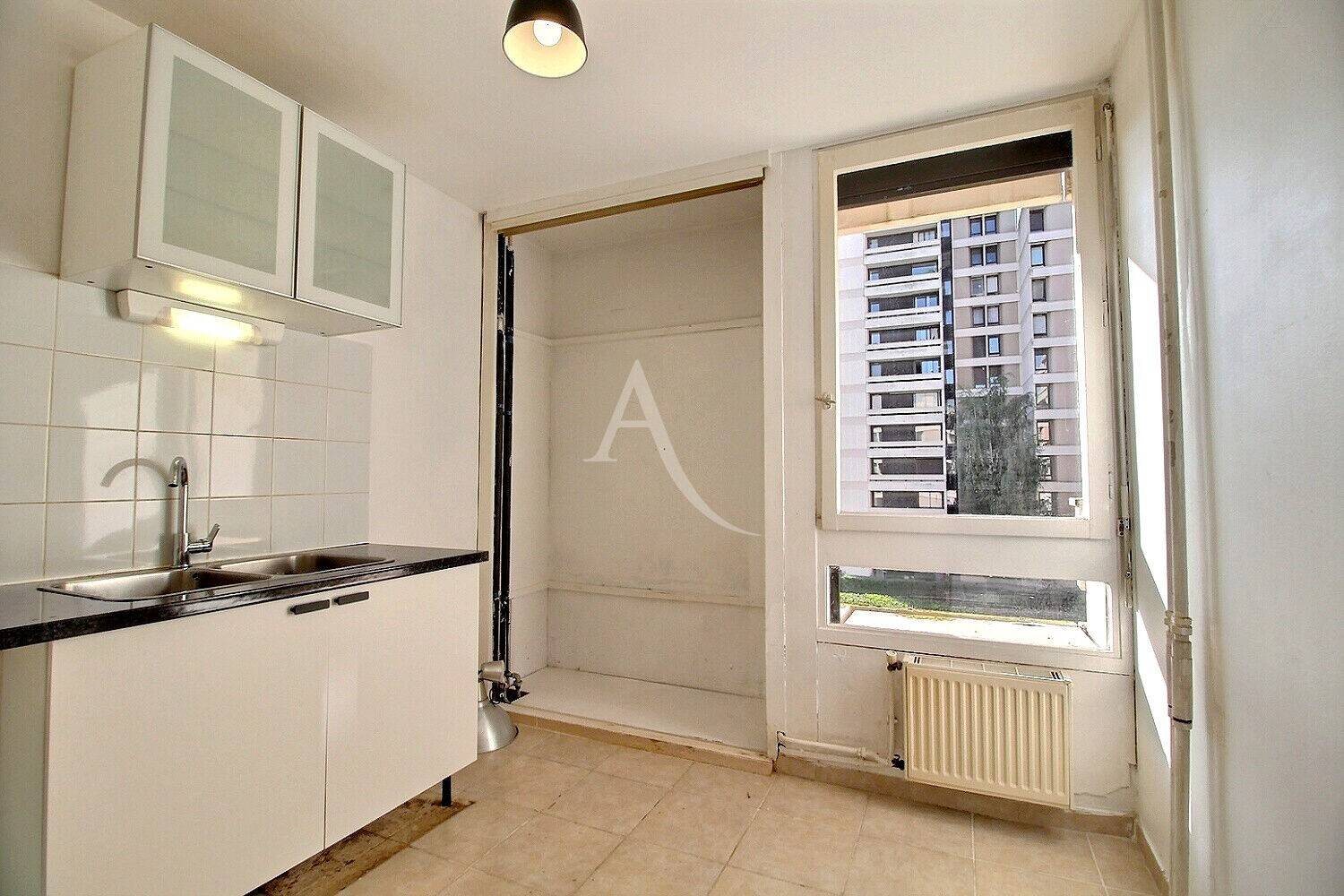 Appartement à louer, 47m², Elancourt