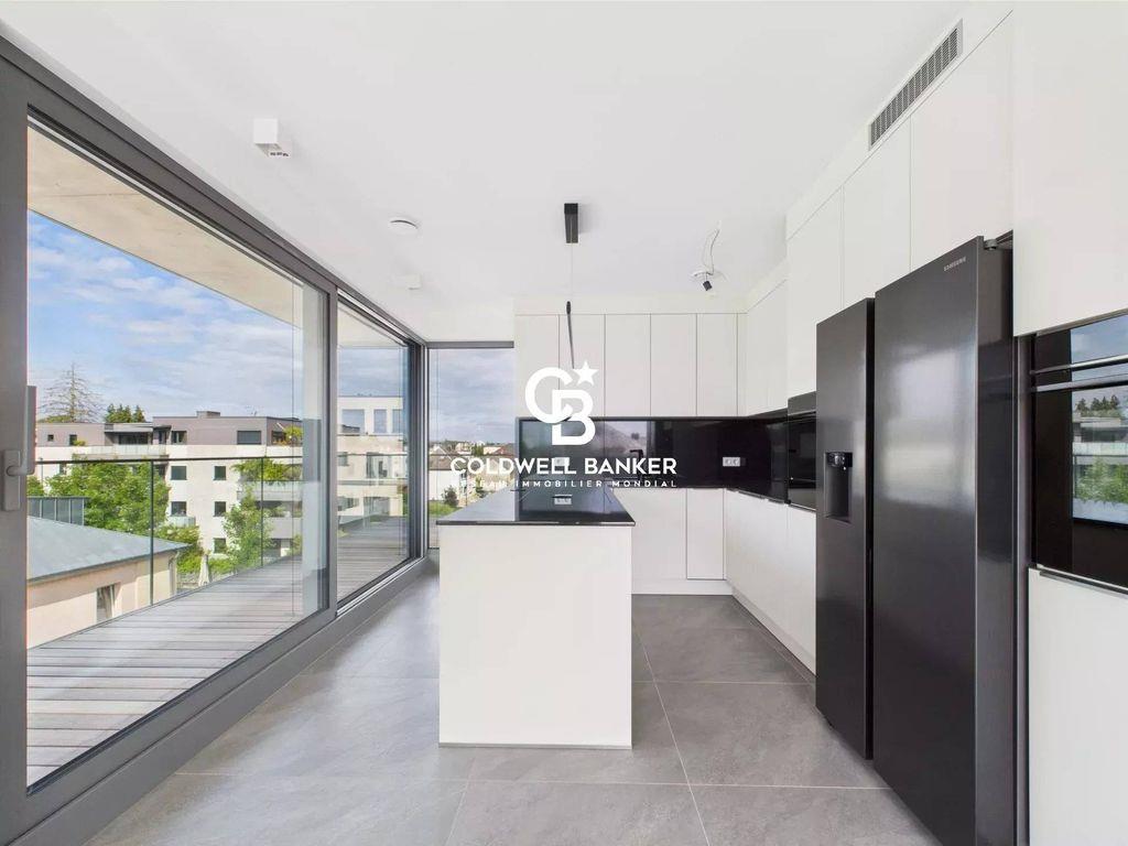 3 room luxury penthouse for sale in Strassen, Canton de Luxembourg