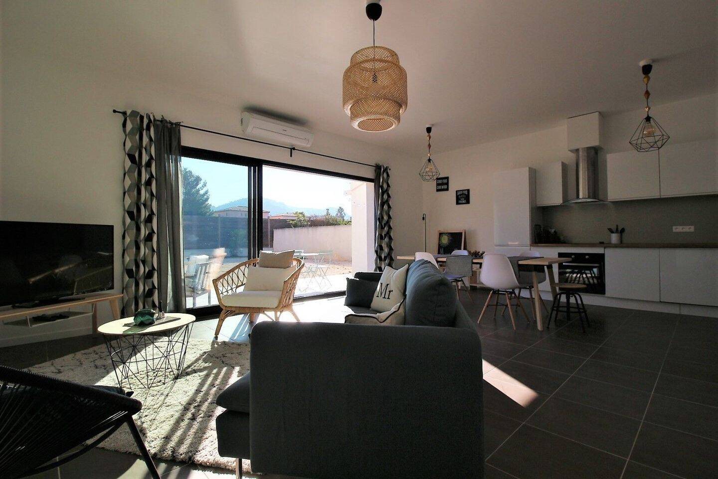 Maison à louer, 101m², Marseille 9ème