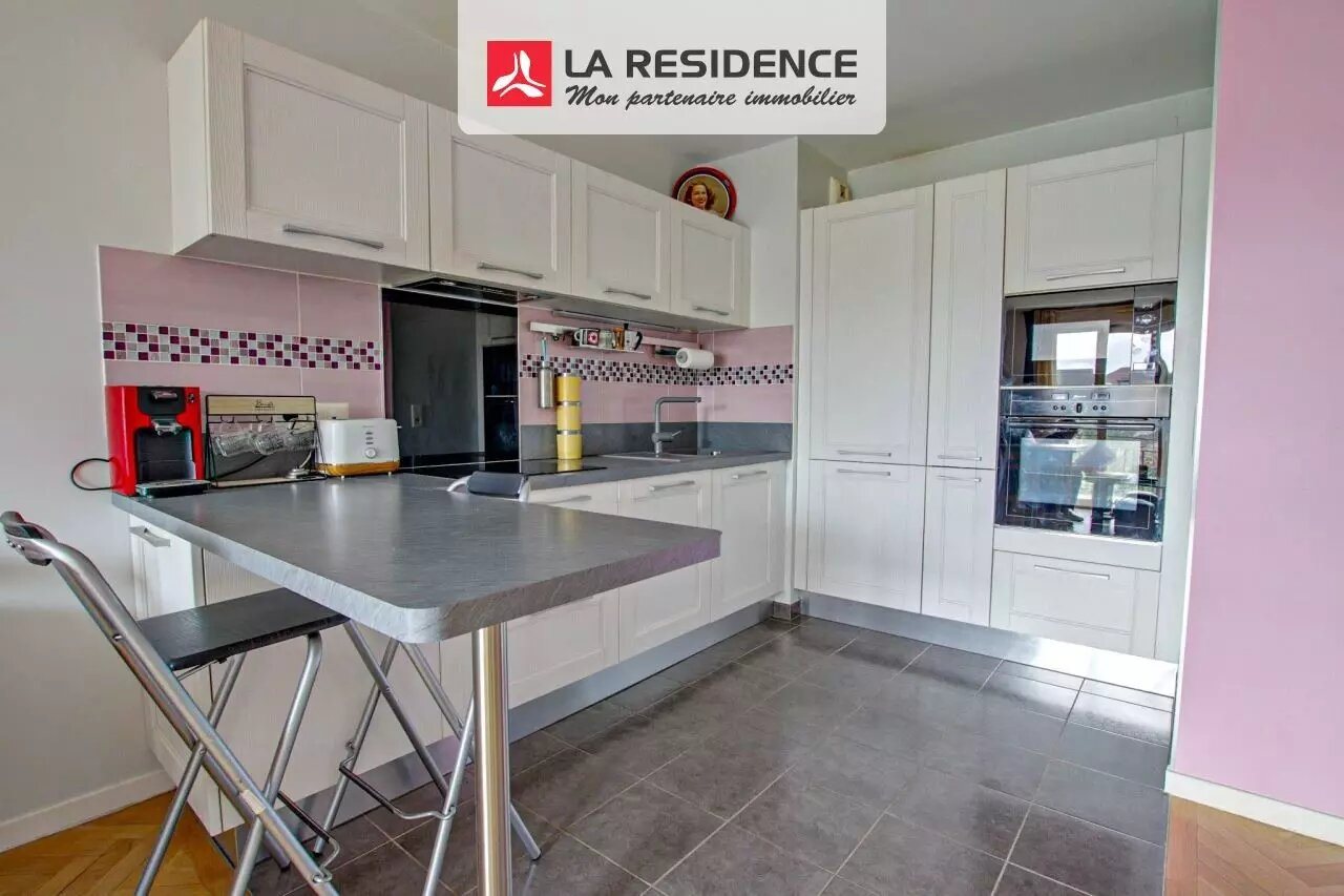 Appartement à vendre, 64m², Le Mesnil-Saint-Denis