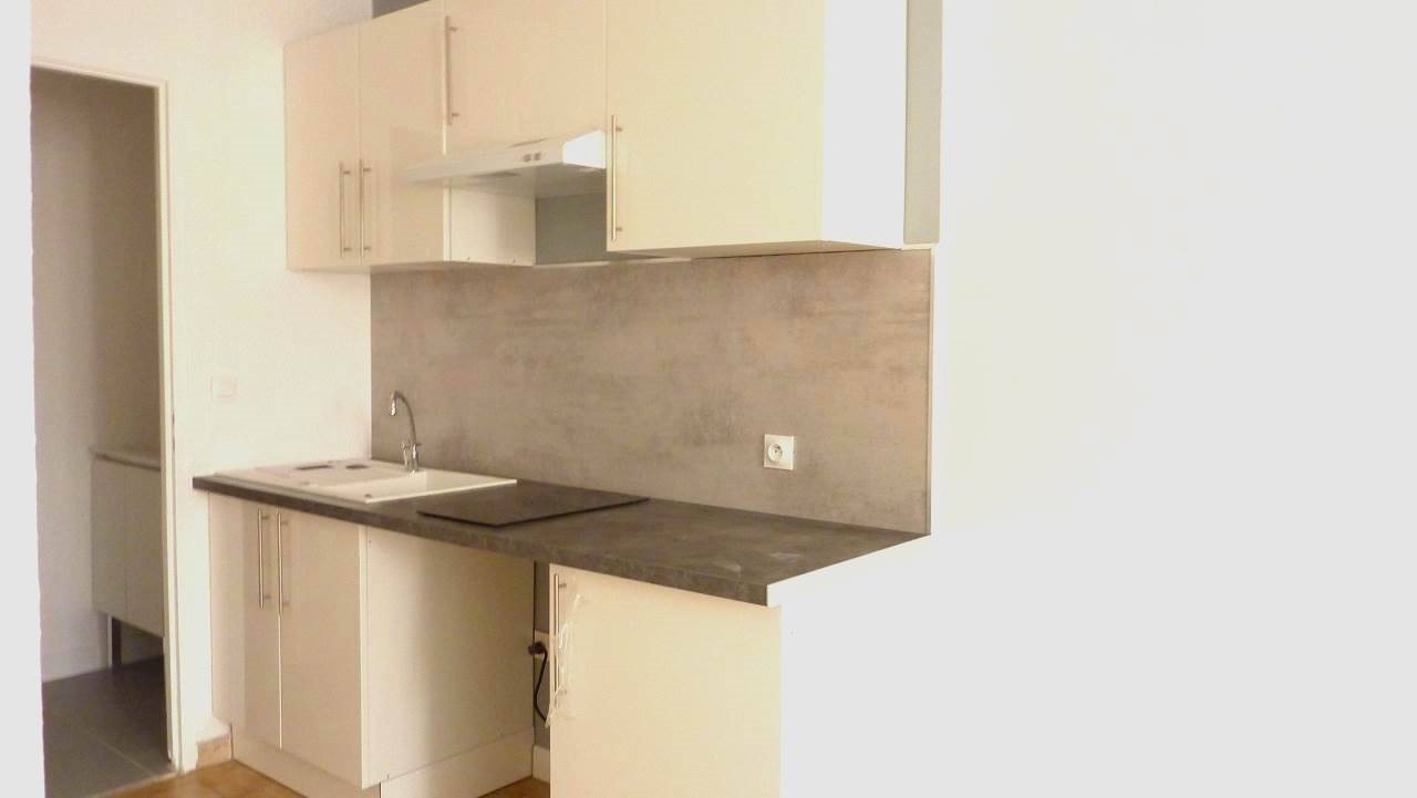 Appartement à louer, 22m², Saint-Genis-Laval