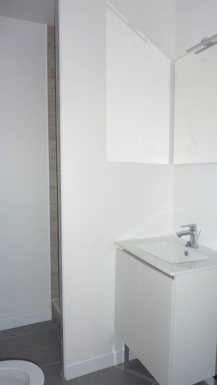 Appartement à louer, 22m², Saint-Genis-Laval