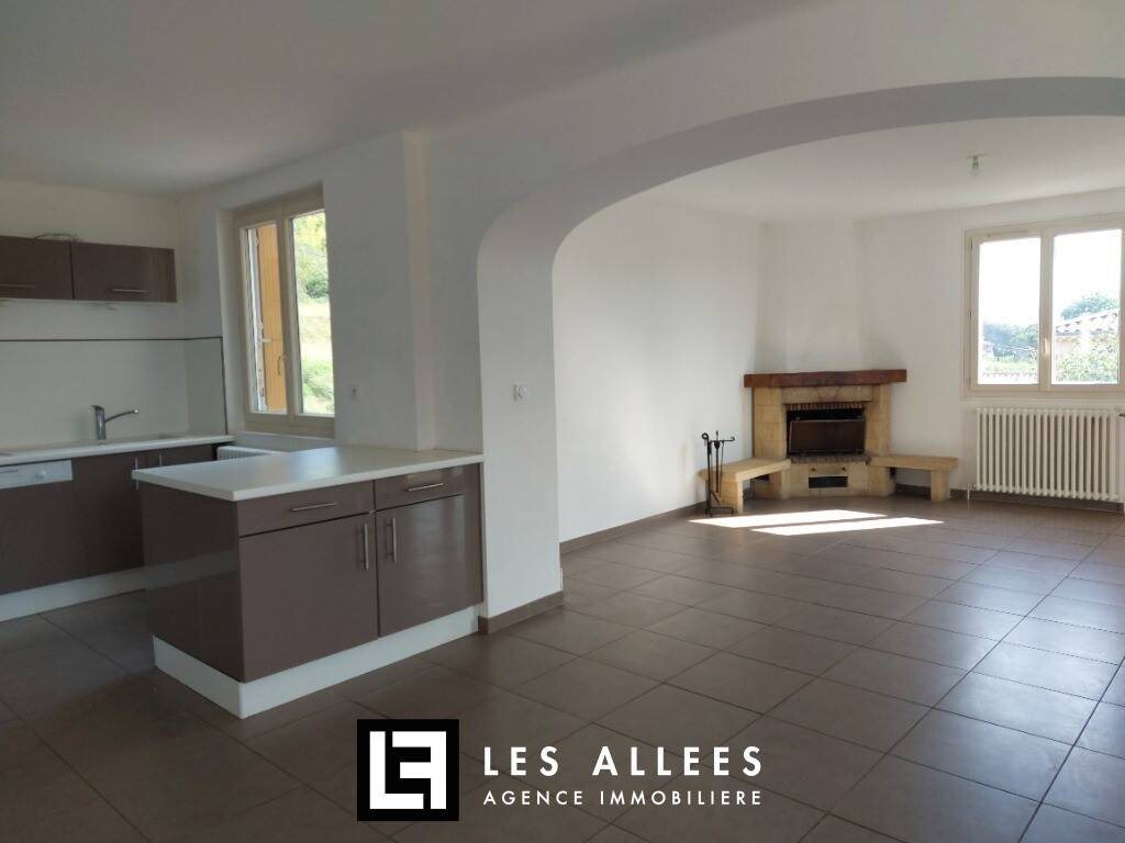 Maison à louer, 85m², Rochemaure