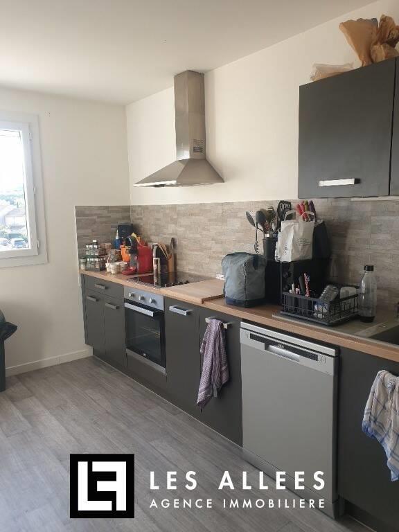 Appartement à louer, 79m², Malataverne