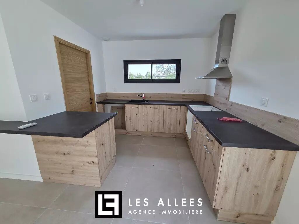 Maison à louer, 124m², Malataverne