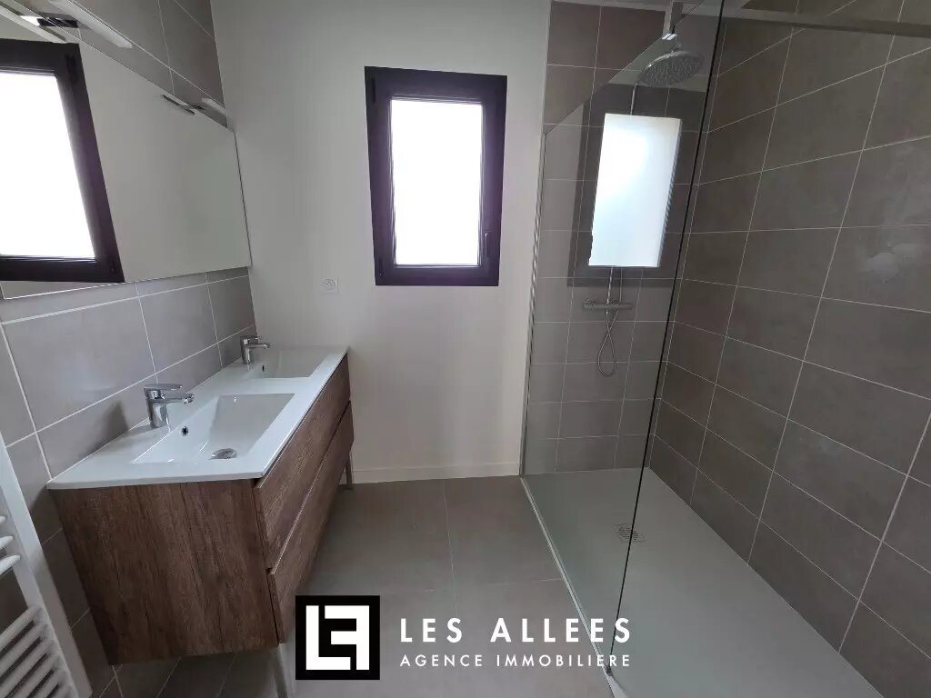 Maison à louer, 124m², Malataverne