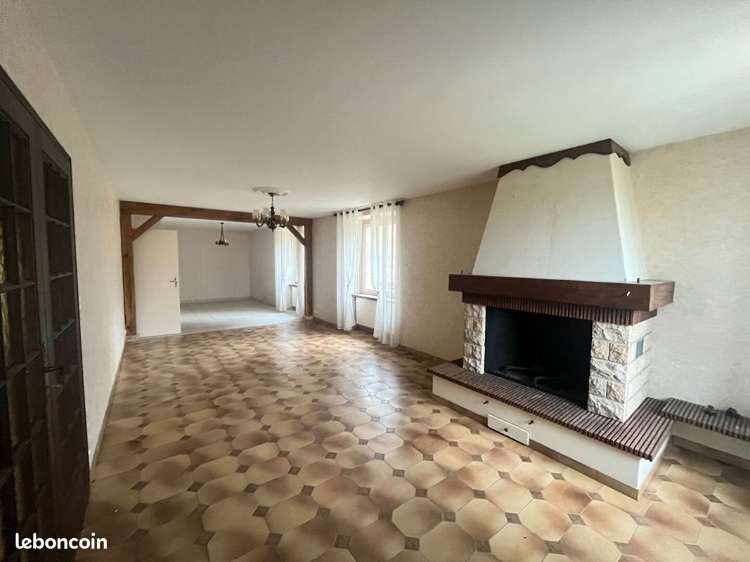 Maison à louer, 195m², Eclance