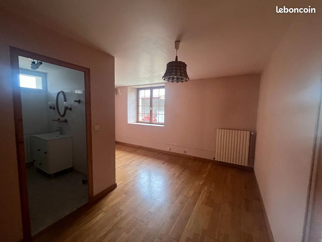 Maison à louer, 195m², Eclance