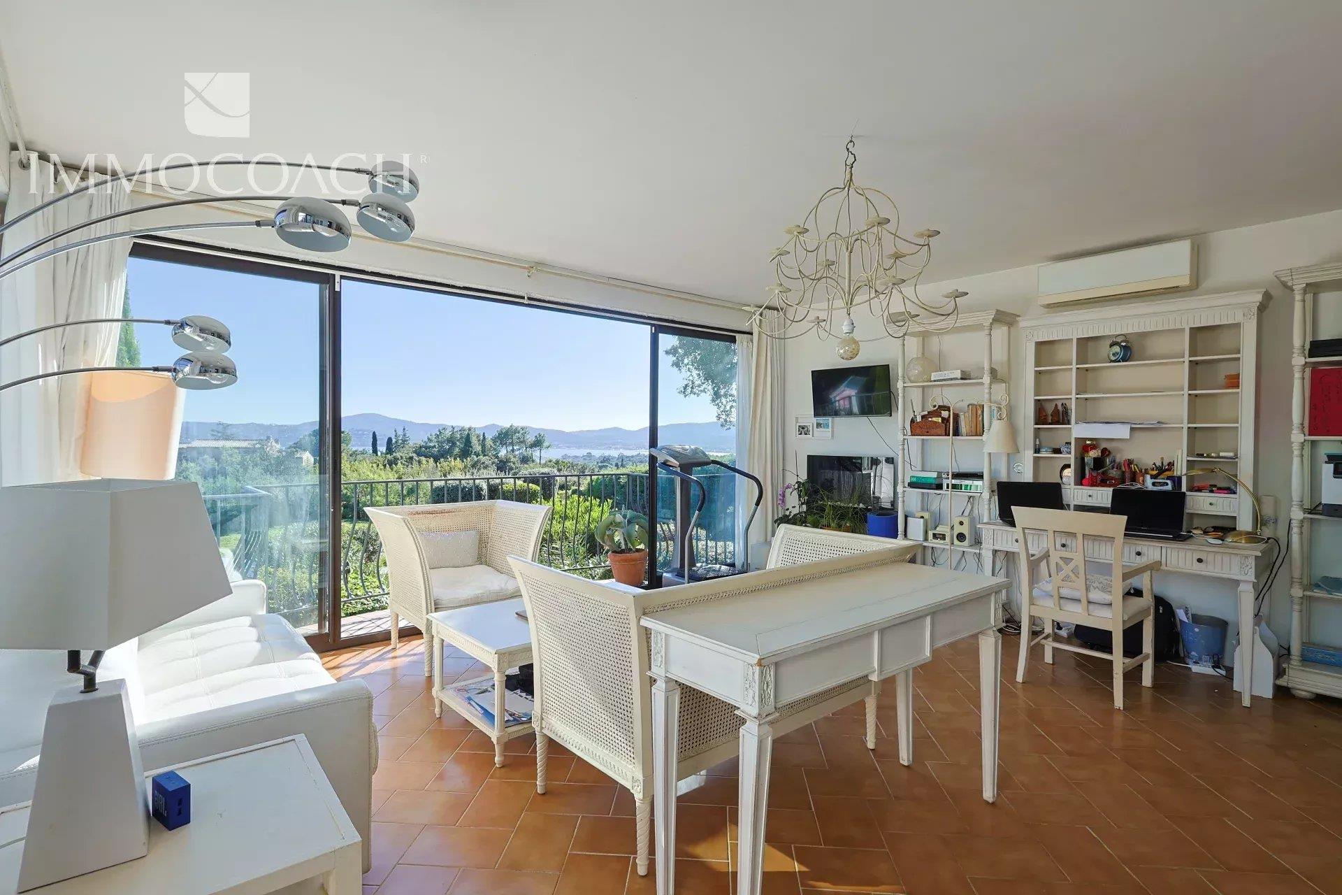 Grimaud : Moradia Com Vista Para O Mar E O Golfo De St Tropez
