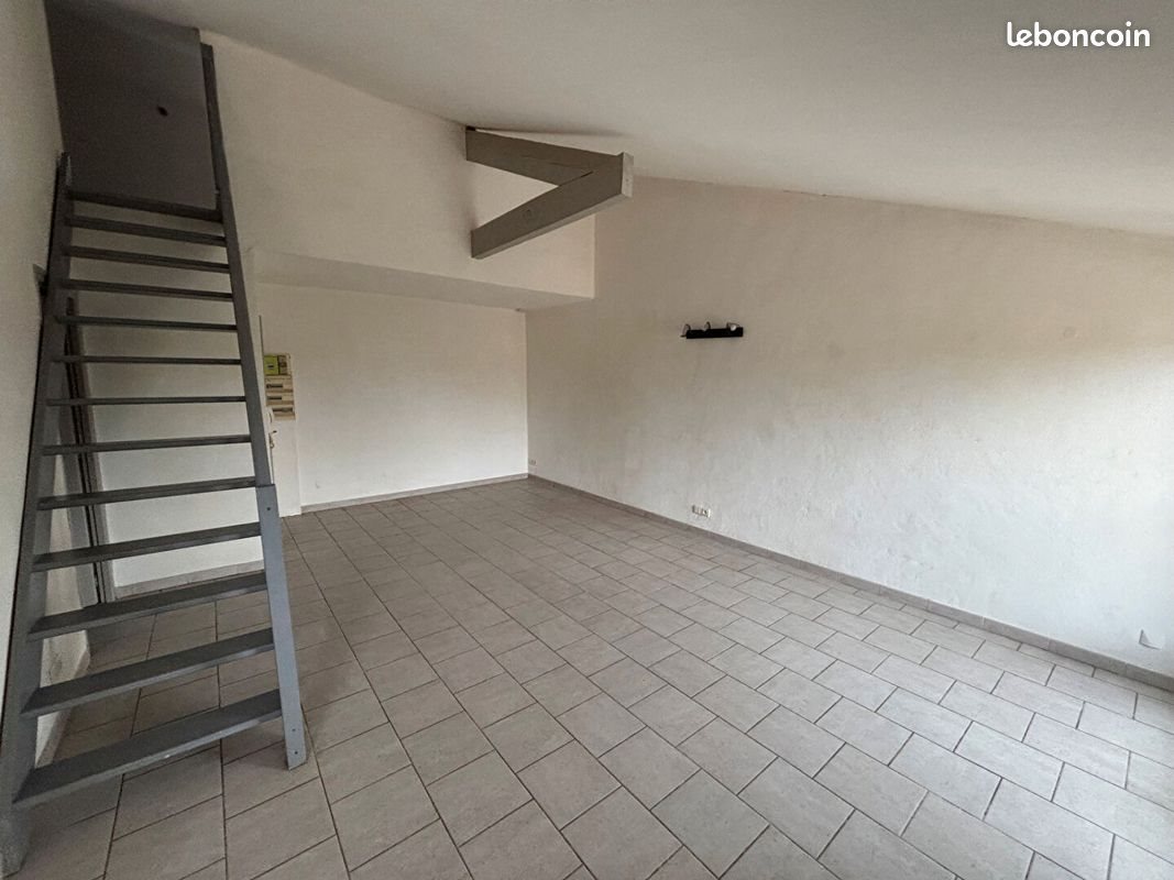 Appartement à louer, 41m², Pernes-les-Fontaines