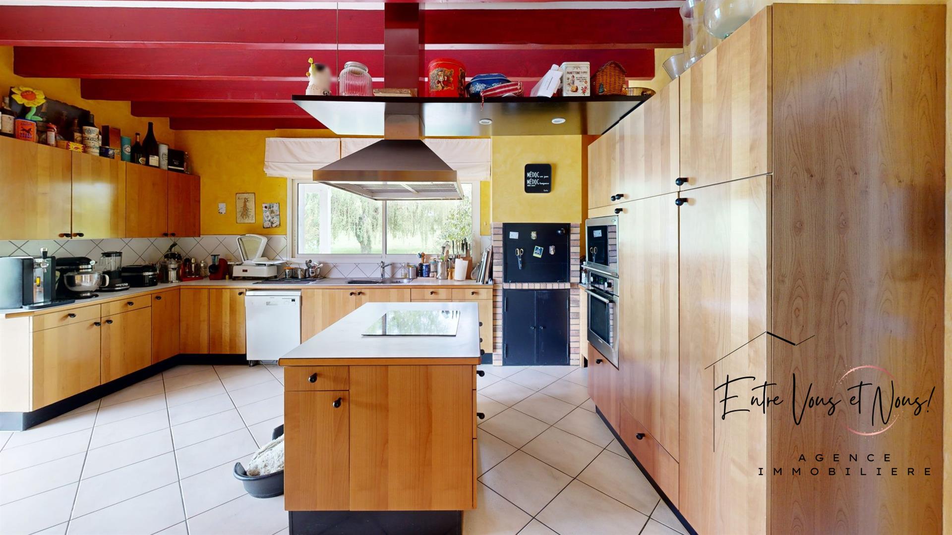 Propriété de charme, 376m2, 6ch sur 9ha à Bazas!