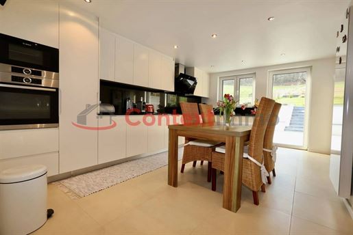 Advert pic 0