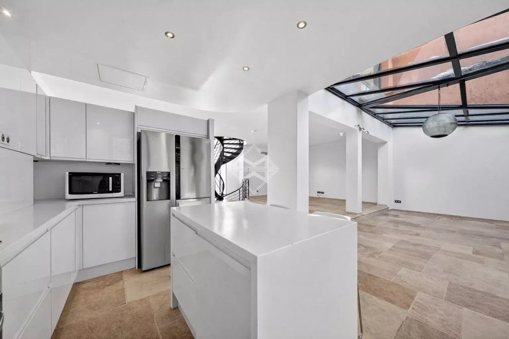 Maison à louer, 360m², Paris 14ème