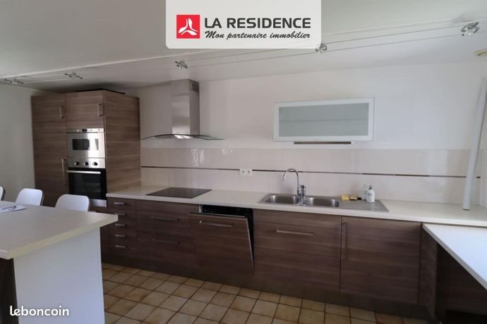 Maison à louer, 189m², Chaussy