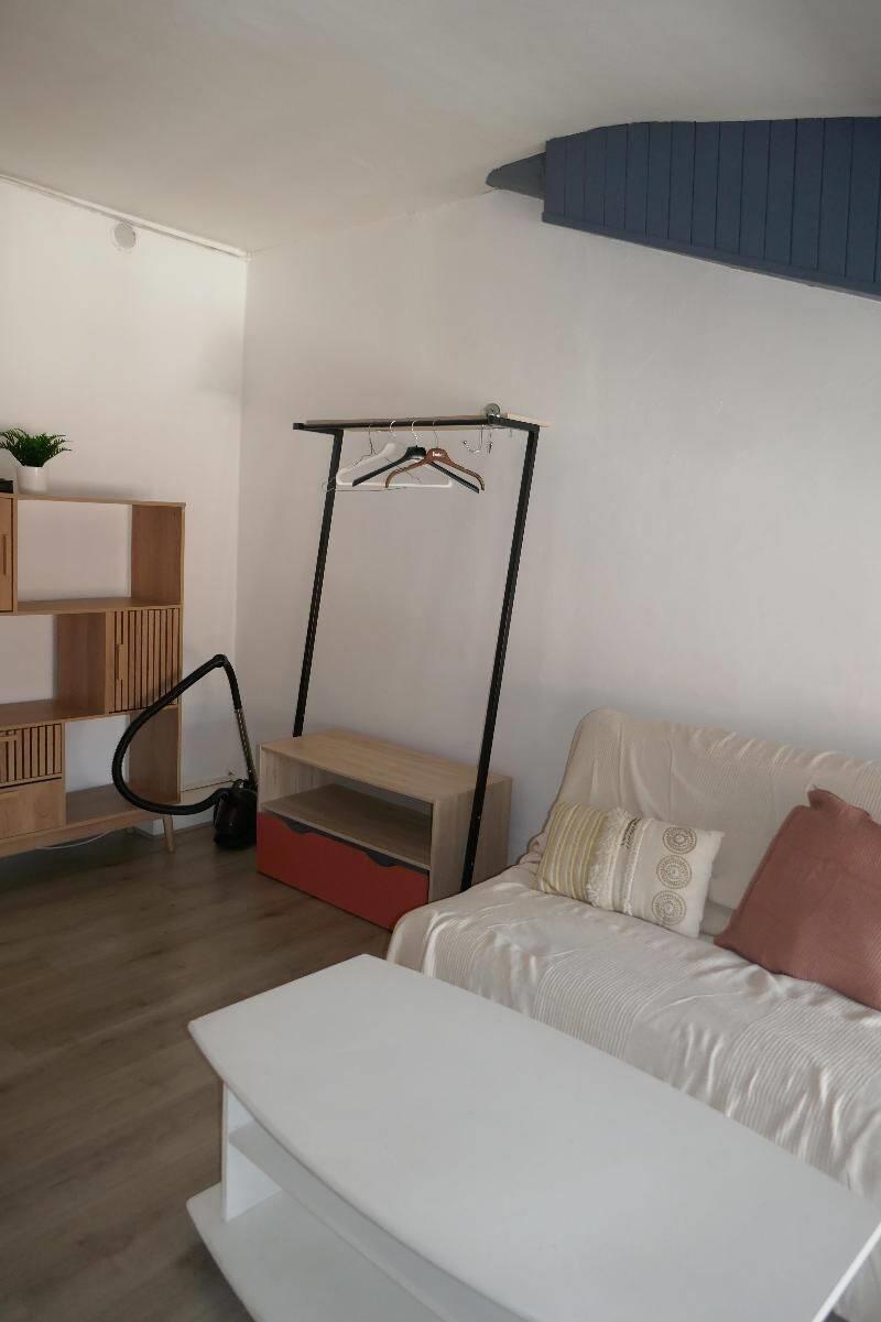 Appartement à louer, 27m², Saint-Etienne