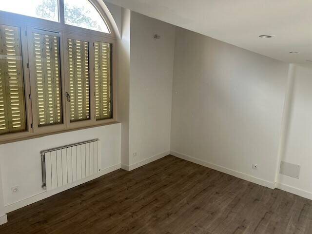 Appartement à louer, 32m², Saint-Vincent-de-Reins