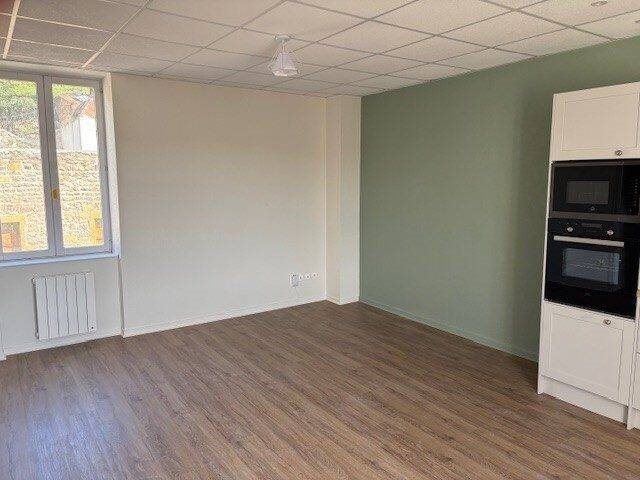 Appartement à louer, 63m², Saint-Vincent-de-Reins