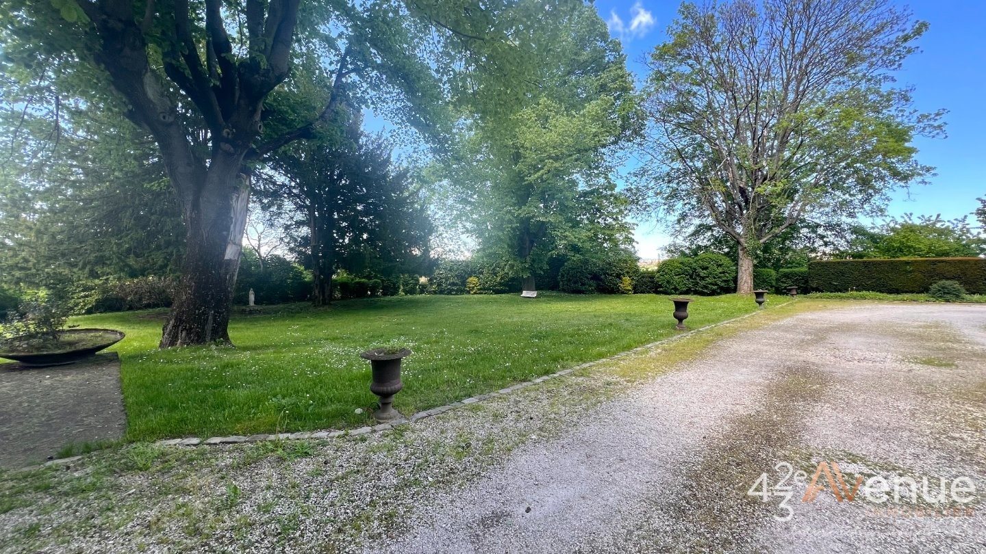 Maison à vendre, 355m², Saint-Etienne