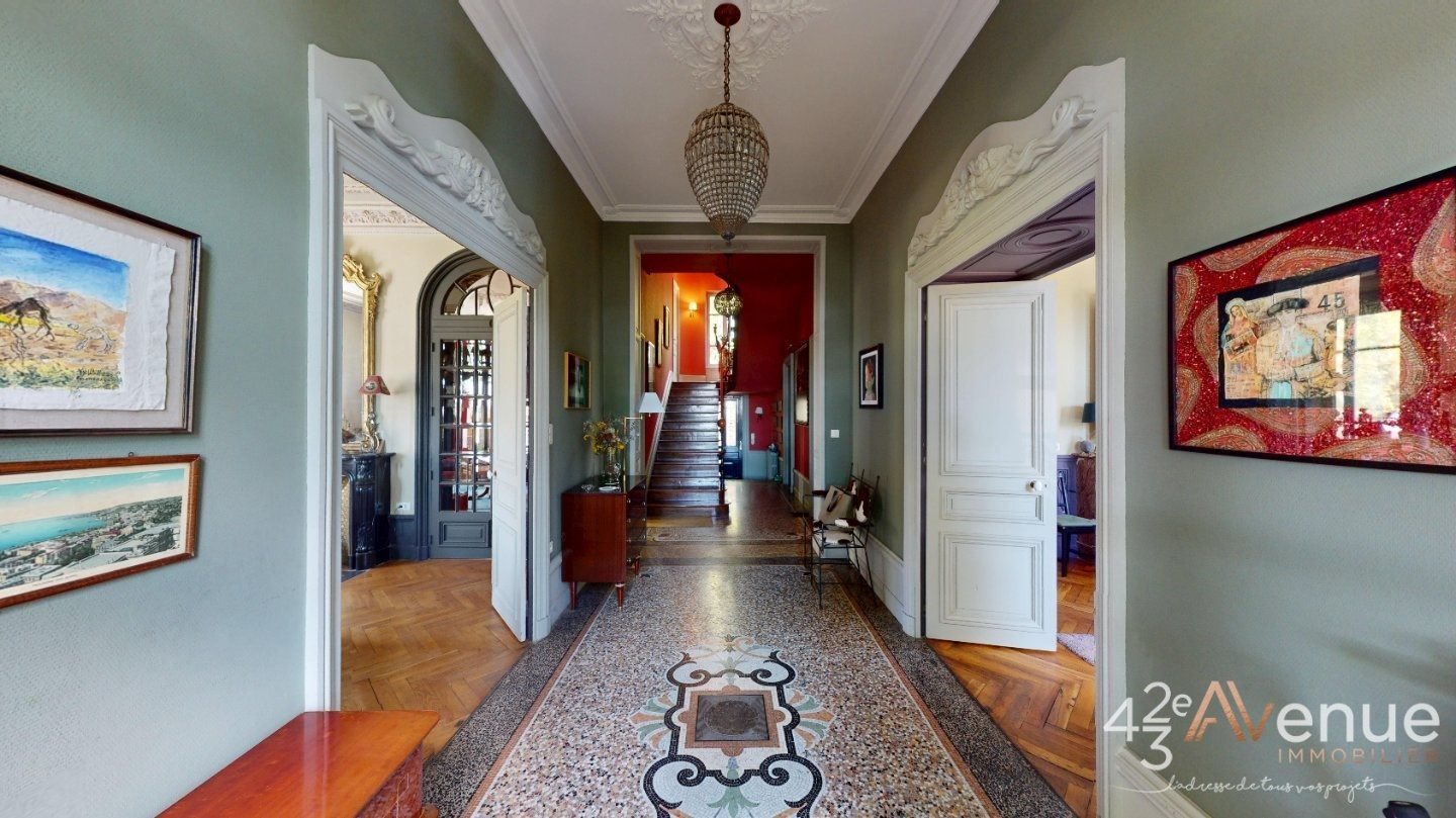 Maison à vendre, 355m², Saint-Etienne