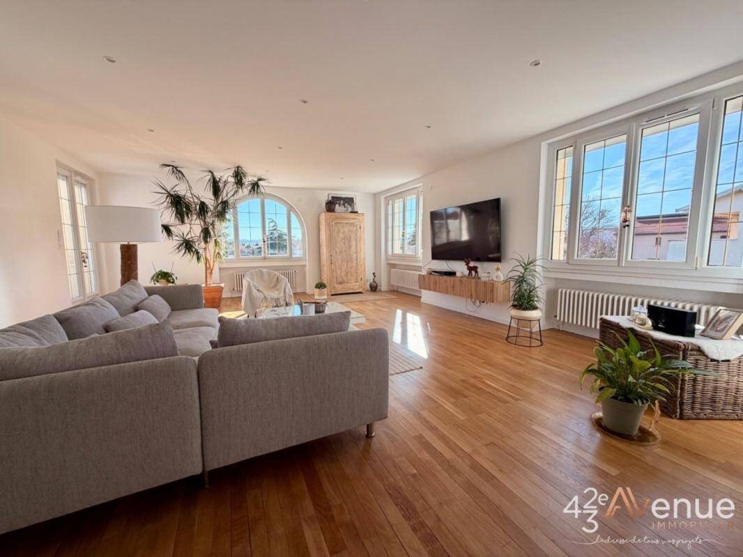 Maison à vendre, 265m², Sury-le-Comtal