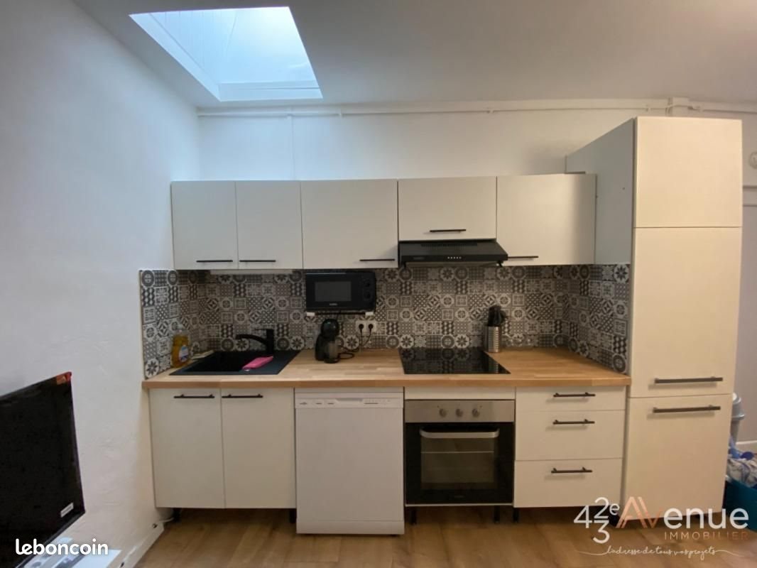 Appartement à louer, 28m², Saint-Etienne