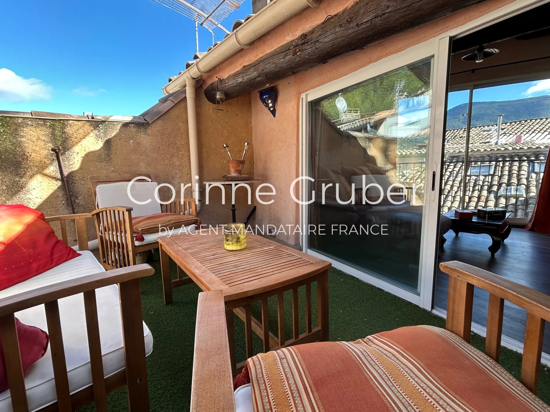 Appartement à vendre, 140m², Mézel