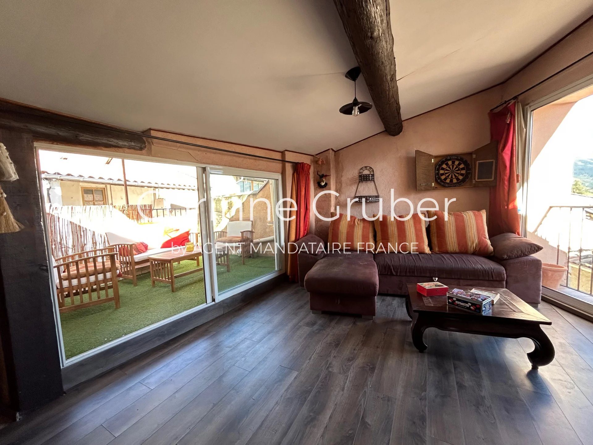 Appartement à vendre, 140m², Mézel