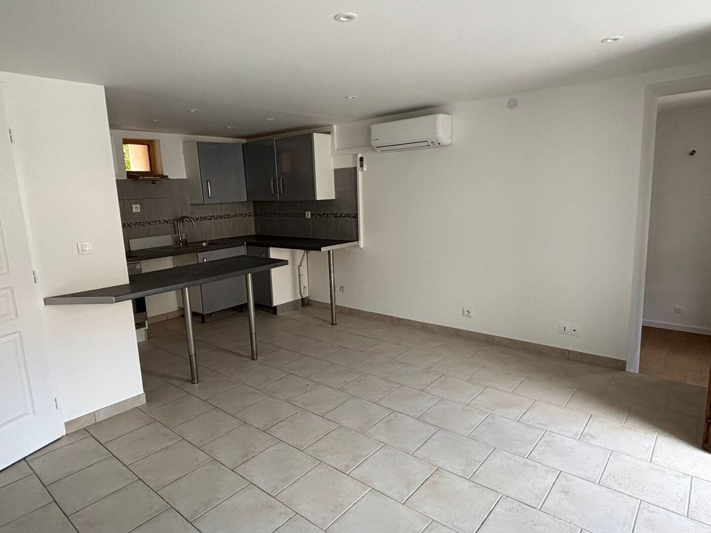 Appartement à louer, 59m², Bormes-les-Mimosas