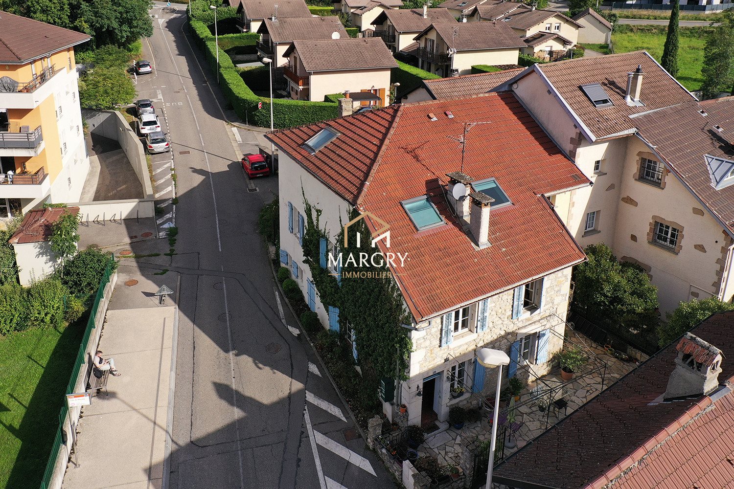 Maison à vendre, 277m², Cessy