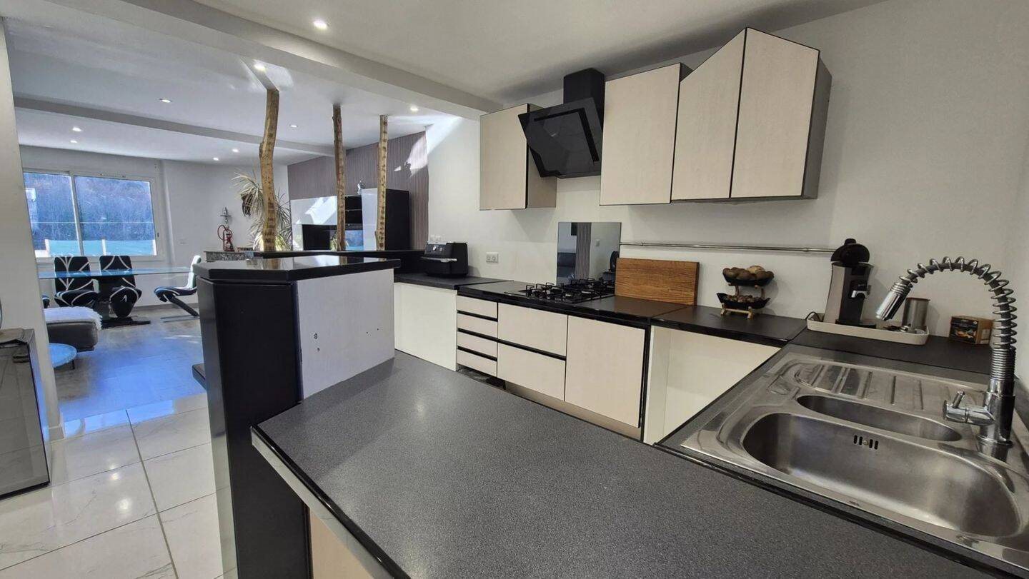 Maison à vendre, 235m², Peyrouse