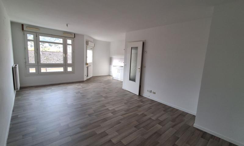 Appartement à louer, 50m², Unieux