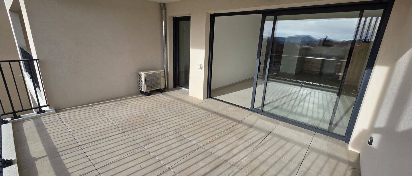 Appartement à louer, 48m², La Crau