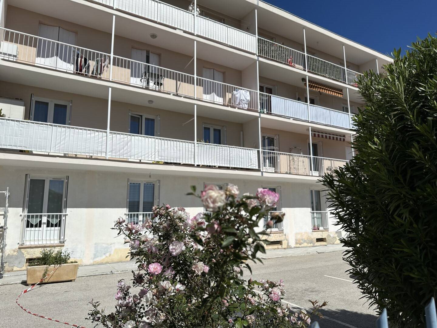 Appartement à vendre, 69m², Solliès-Pont