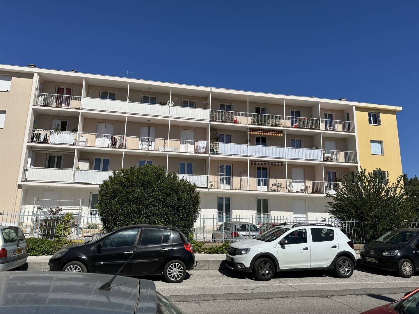 Appartement à vendre, 69m², Solliès-Pont