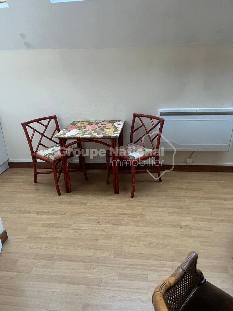 Appartement à louer, 24m², Pierrefonds