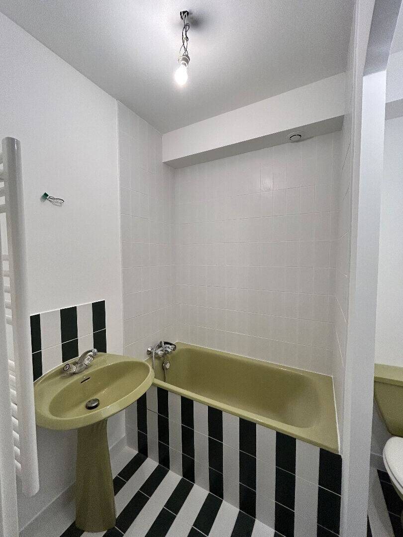 Appartement à louer, 18m², Marseille 7ème