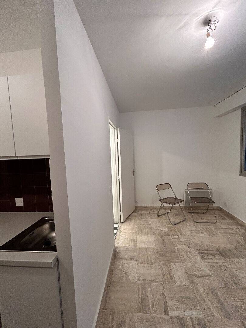 Appartement à louer, 18m², Marseille 7ème