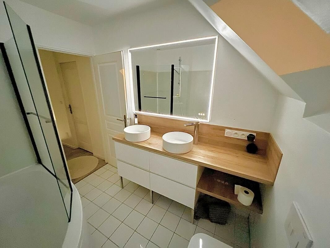 Maison à louer, 71m², Yffiniac