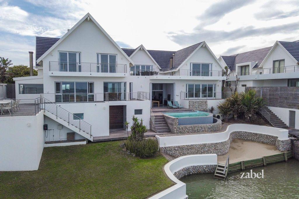 8 room luxury House for sale in St Francis Bay, South Africa