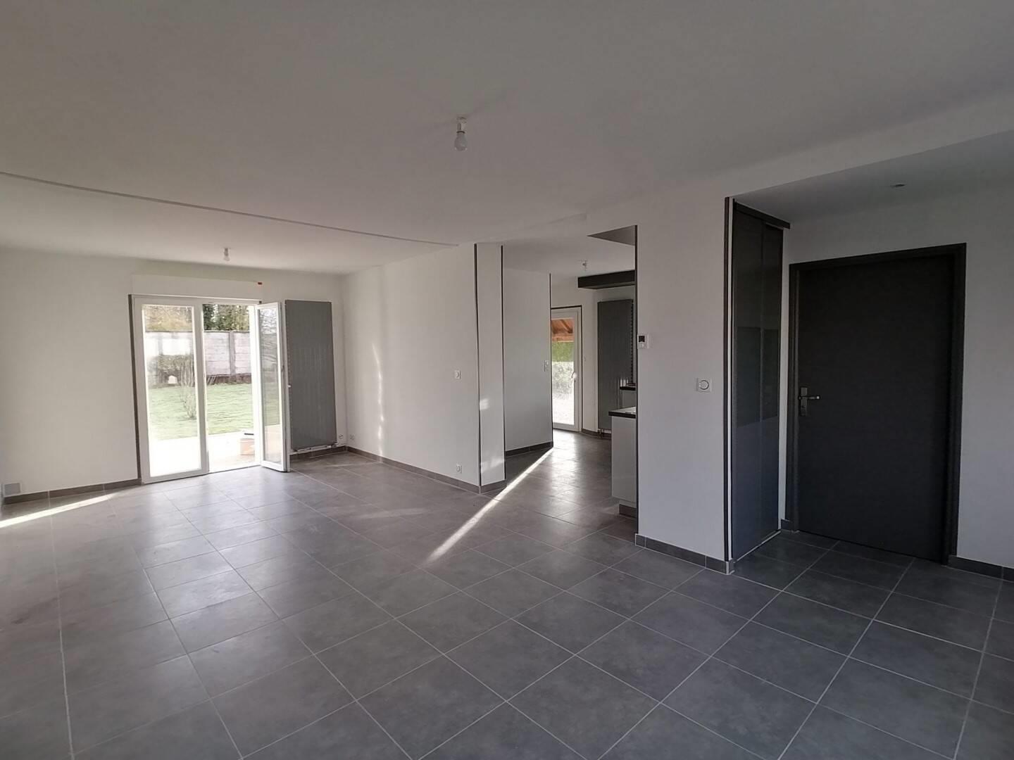 Maison à louer, 76m², Sainte-Savine