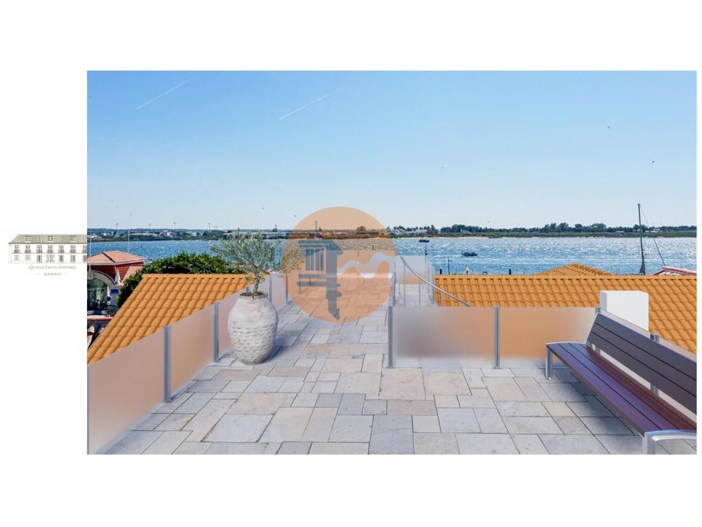 Excellent Duplex apartment in a Pombaline building of great historical value.