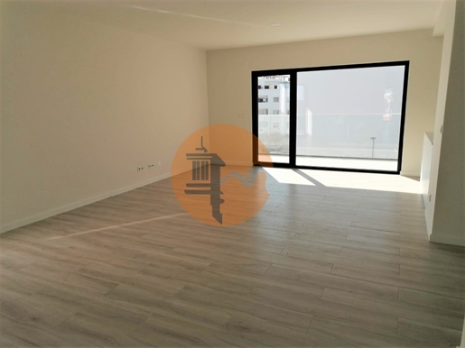 3 bedroom apartment with balcony of 37.03m2.