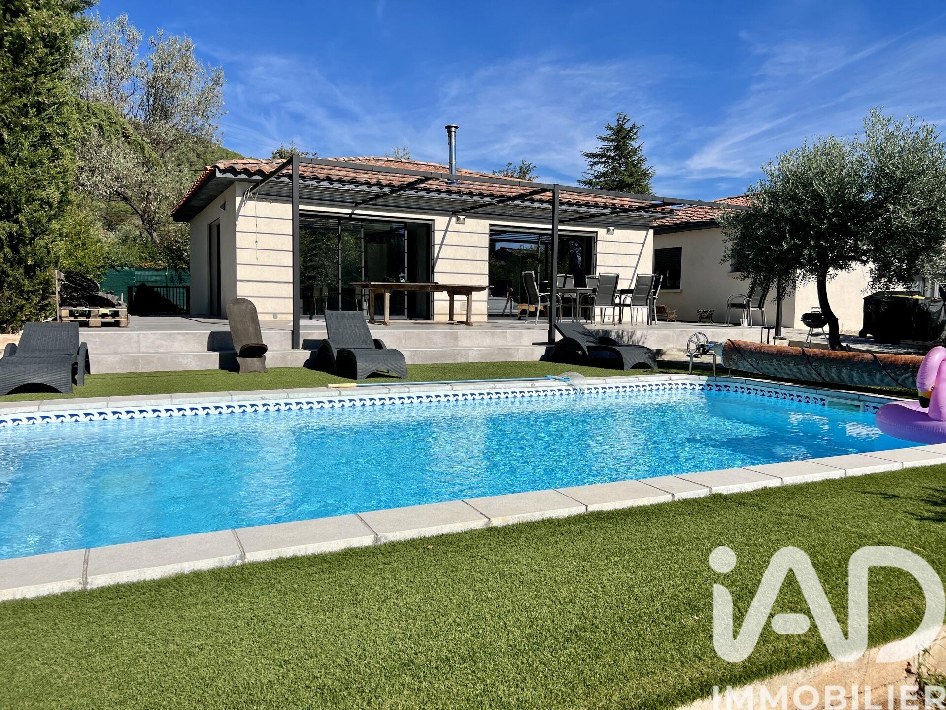 Maison à vendre, 156m², Saint-Zacharie